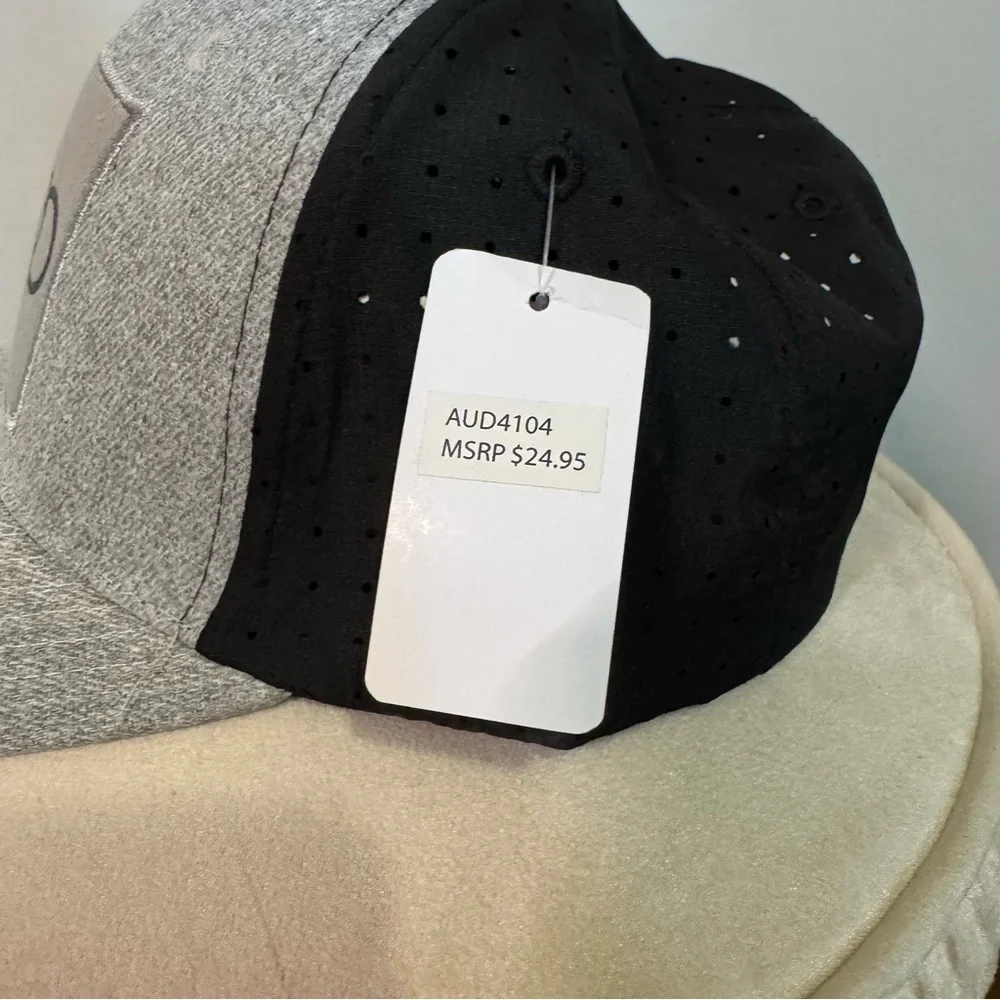 NWT Audi Gray & Black SnapBack Baseball Hat - Picture 4 of 7